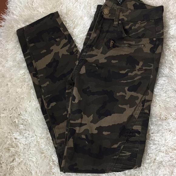 High rise camo moto skinny pants - Picture 6 of 7